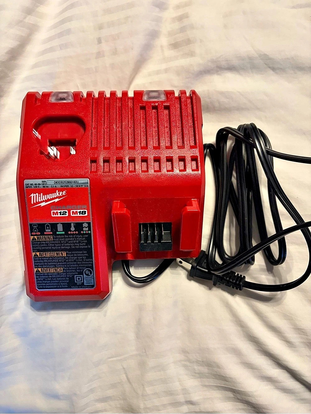 Milwaukee M18 & M12 Multi-Voltage Charger Red & Black